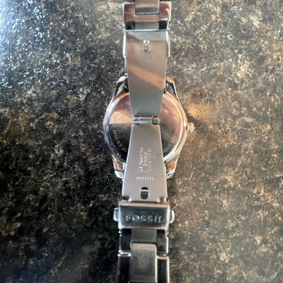 Fossil Silver Pink Face Metal Watch - Picture 3 of 4